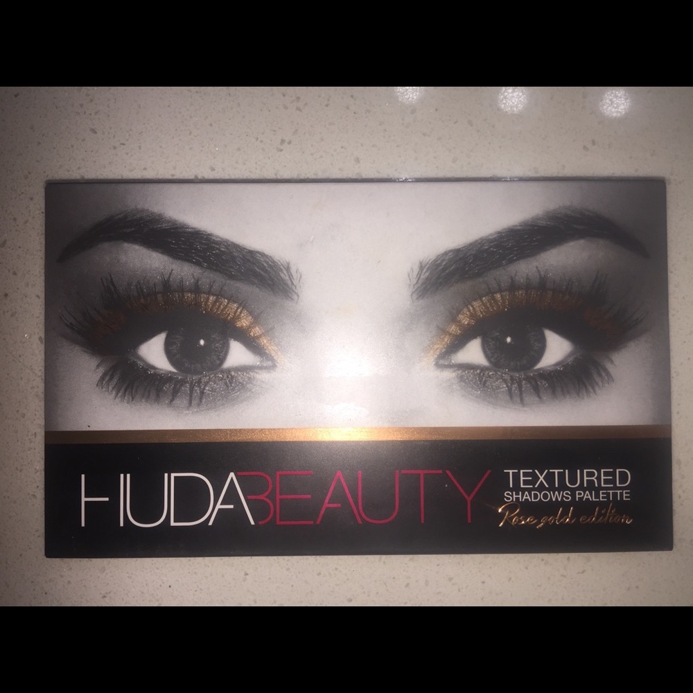 Huda Beauty Rose Gold Palette